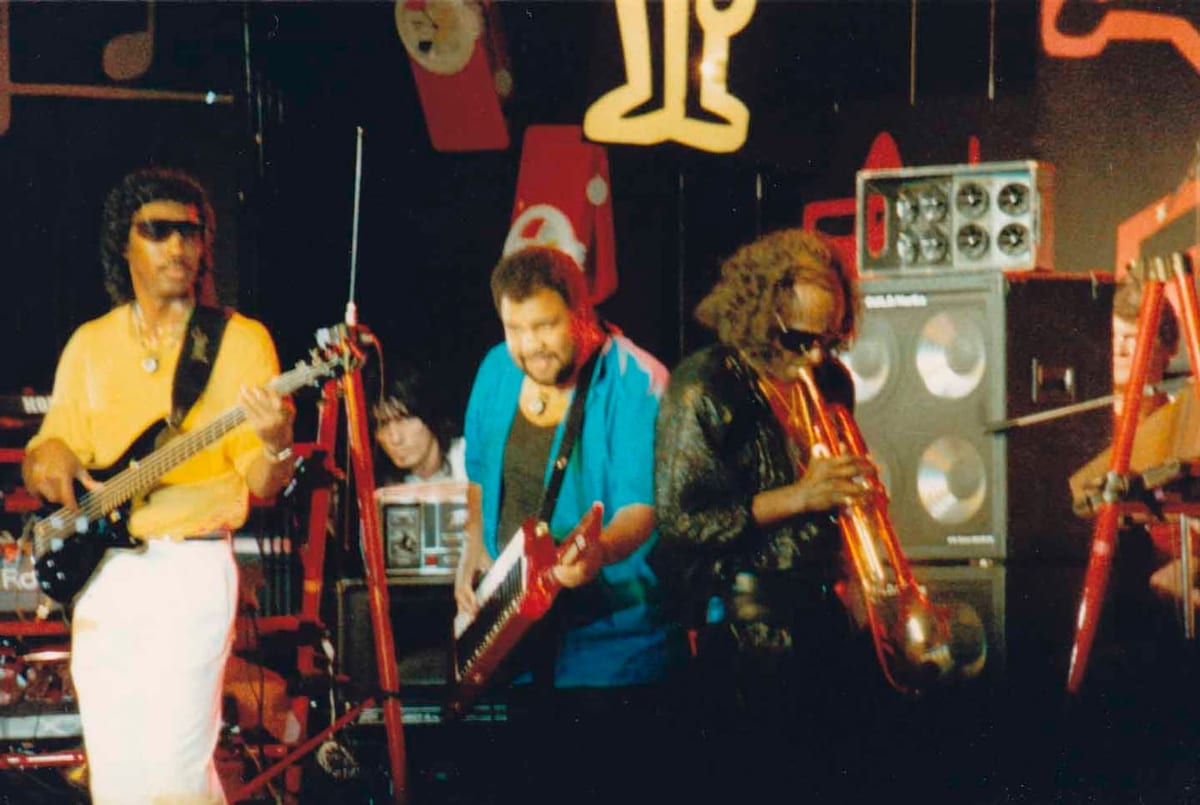 Miles Davis e il tastierista George Duke al Montreux Jazz Festival (1986).
