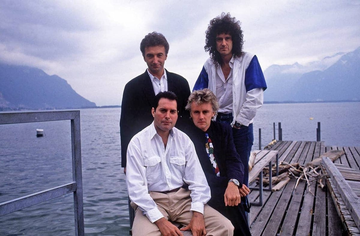 Queen auf dem Ponton du Casino, am Ufer des Genfersees (1988).