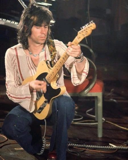 Keith Richards und seine Fender Telecaster „Micawber“, bei den Proben zu „Exile on Main St.“ in Montreux, 1972.