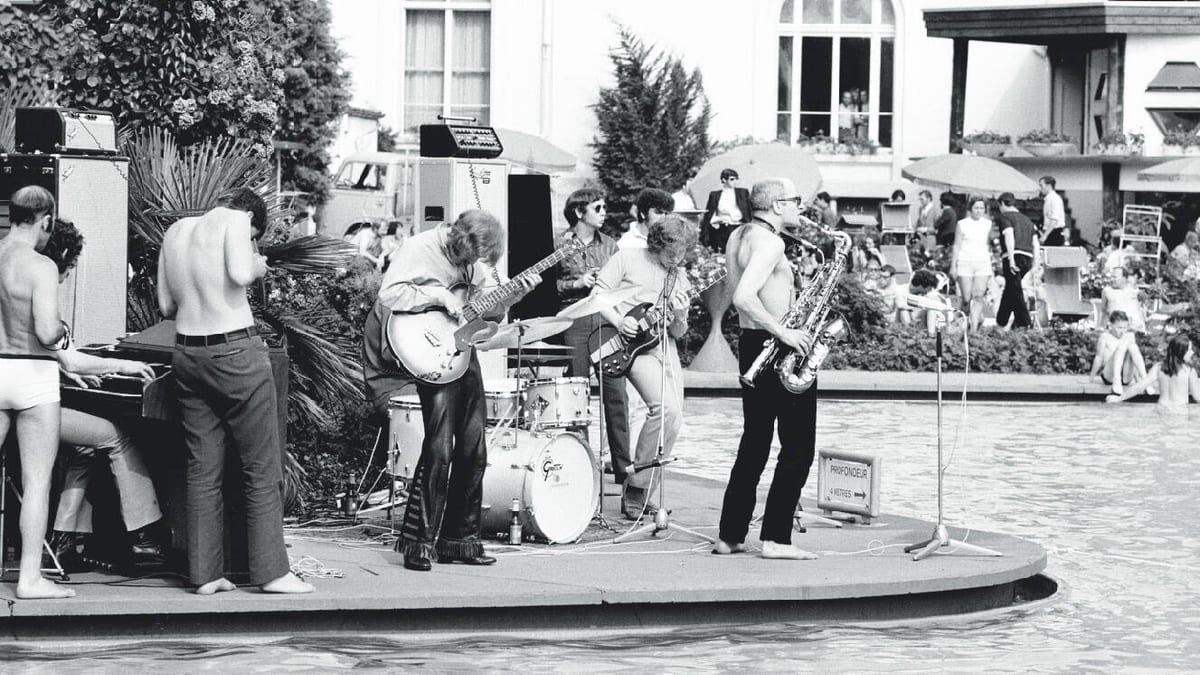 Un concerto del festival a bordo della piscina del casino, nel 1969.