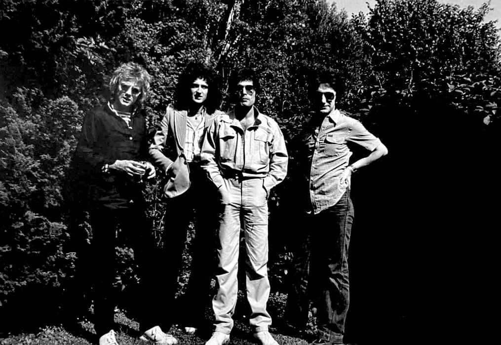 Queen am Seeufer, beim Eden au Lac (1978).