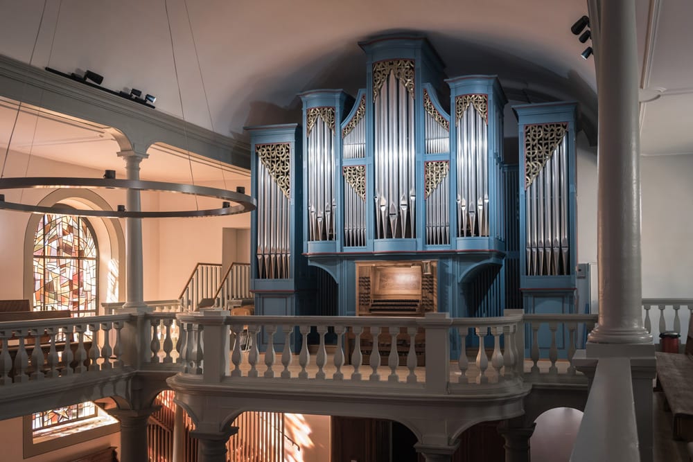 Die Emporenorgel, 1991 von Jean-François Mingot gebaut.
